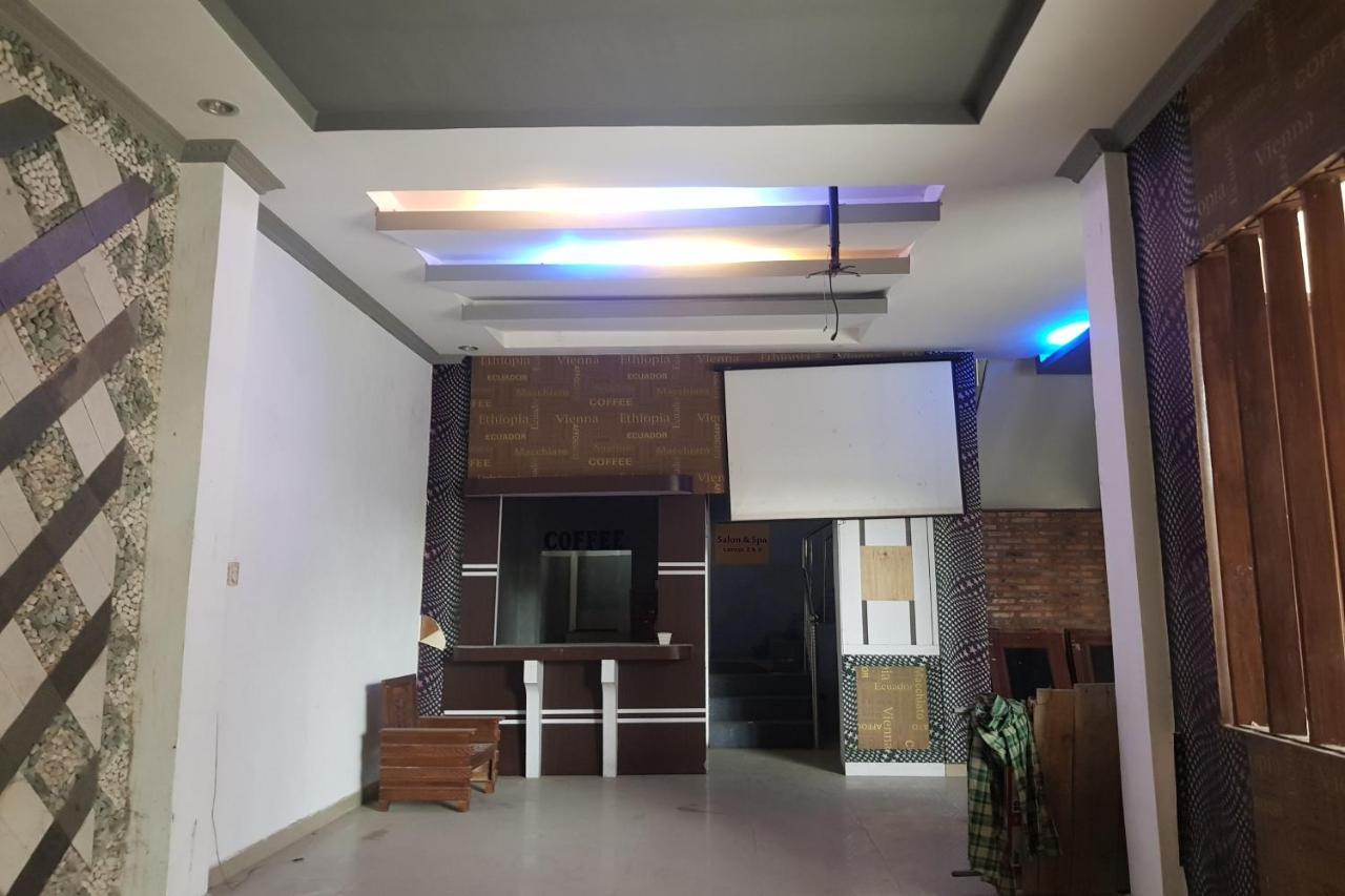 Oyo 91647 Sanina Residence Pematangsiantar Esterno foto
