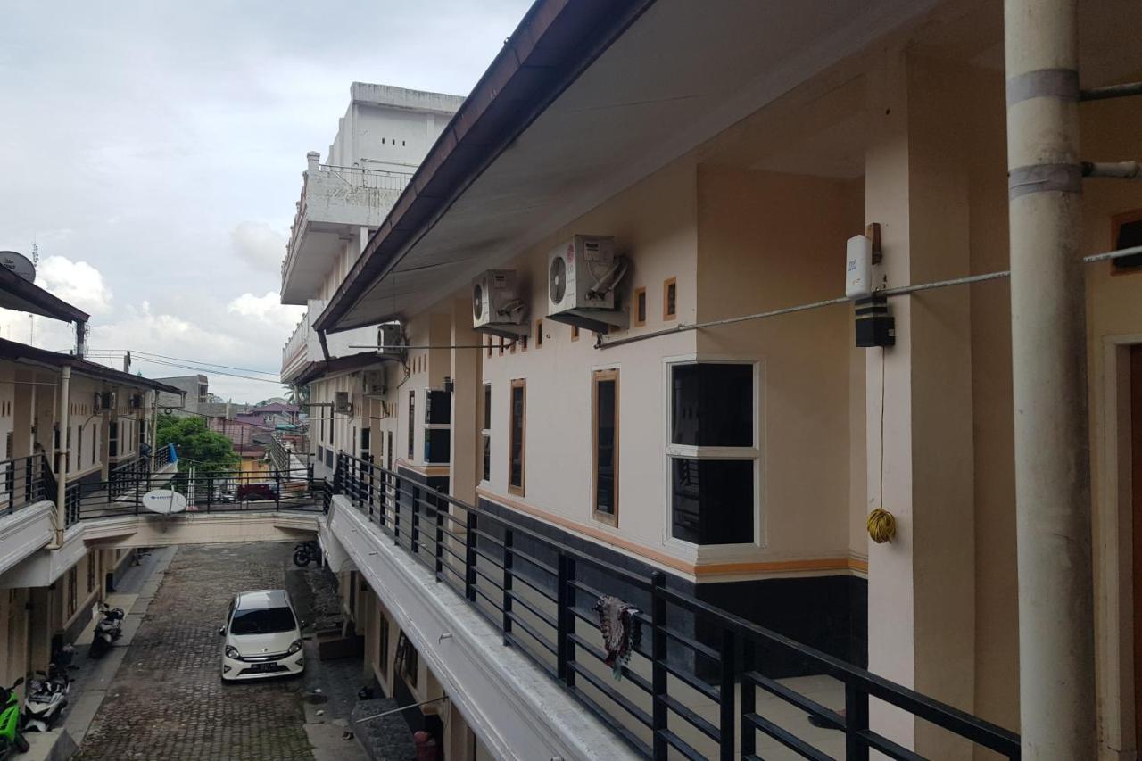 Oyo 91647 Sanina Residence Pematangsiantar Esterno foto