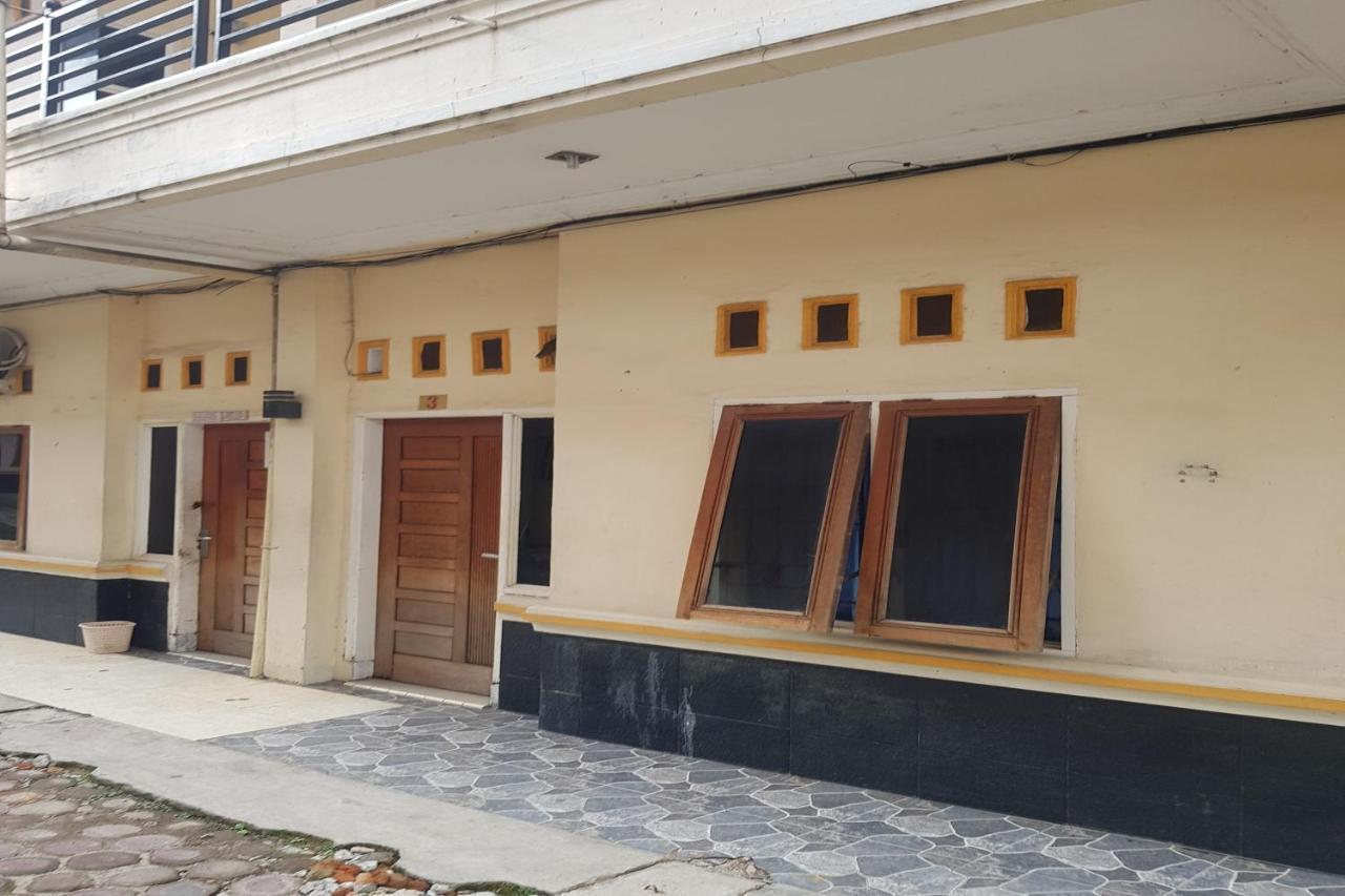 Oyo 91647 Sanina Residence Pematangsiantar Esterno foto