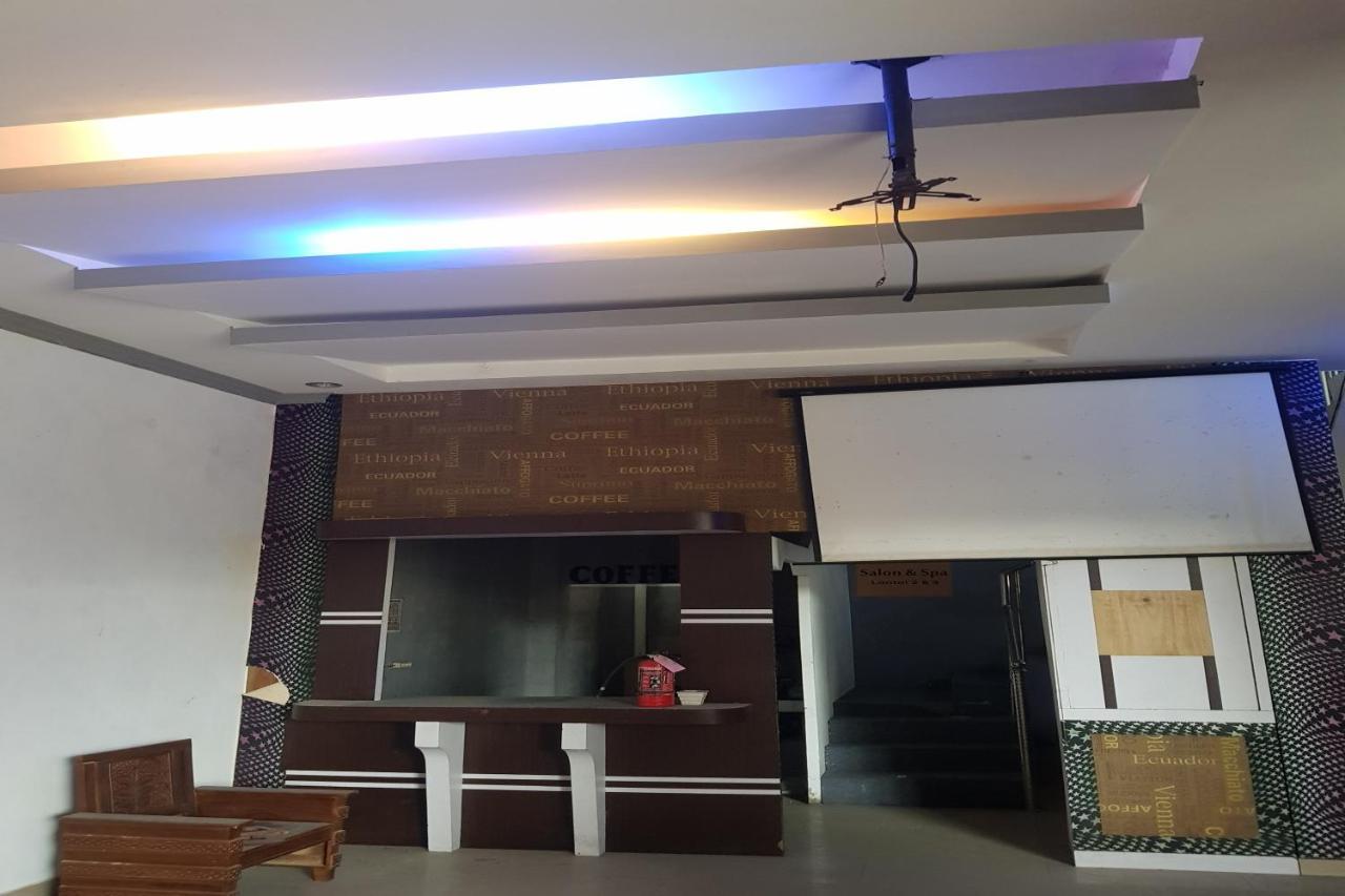 Oyo 91647 Sanina Residence Pematangsiantar Esterno foto