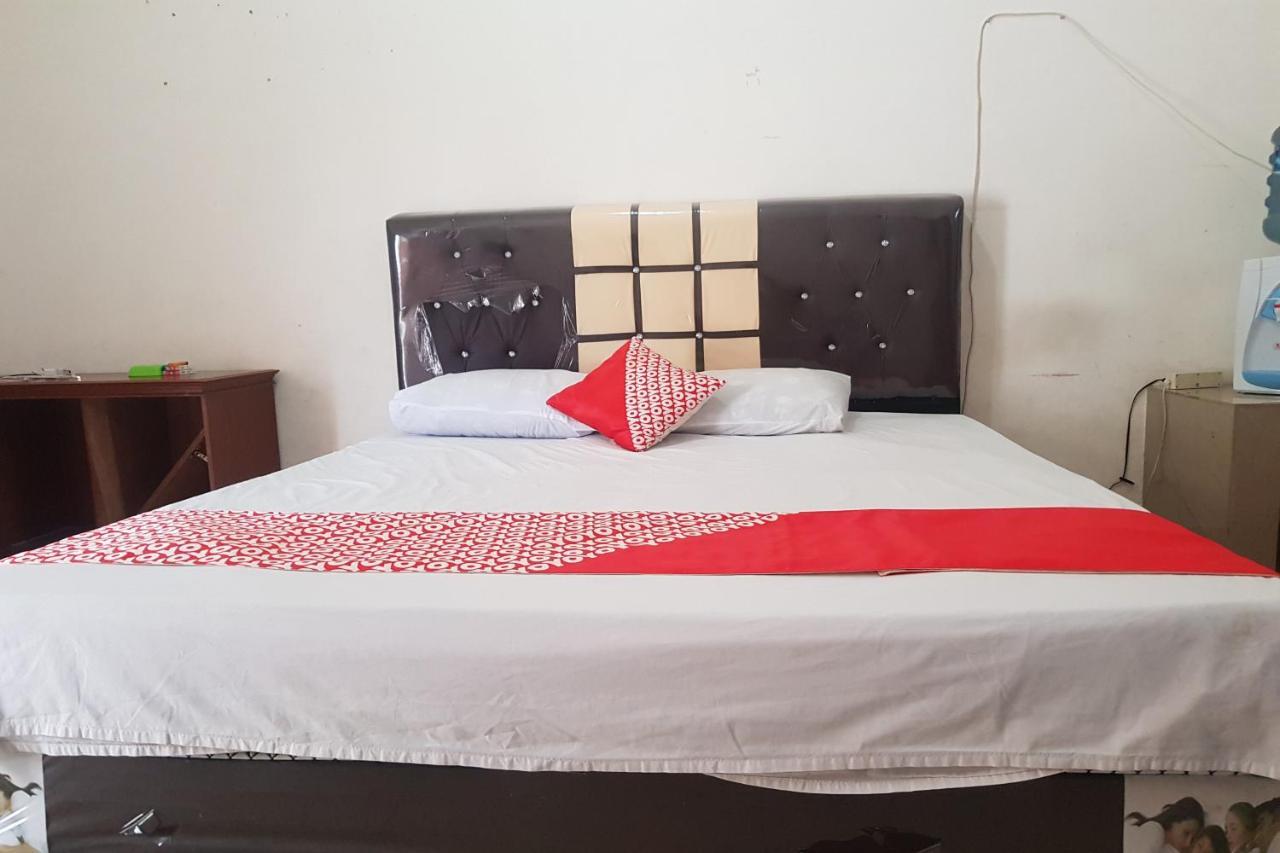 Oyo 91647 Sanina Residence Pematangsiantar Esterno foto